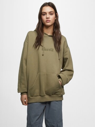 Pull&Bear Sweatshirt in Green: front