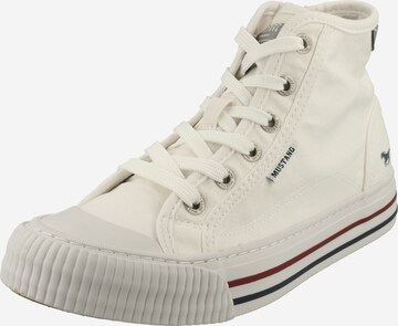 MUSTANG Sneakers hoog in Wit: voorkant