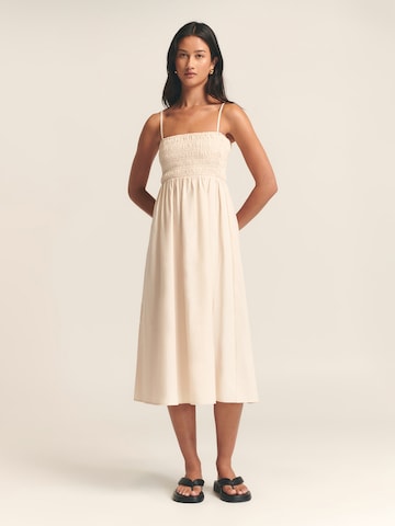St MRLO Dress 'Lexie' in Beige: front
