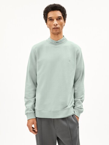 Felpa 'BAARO COMFORT' di ARMEDANGELS in verde: frontale