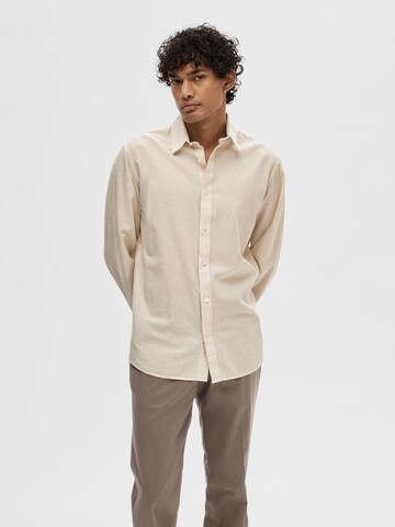 SELECTED HOMME Slim Fit Skjorte i beige: forside