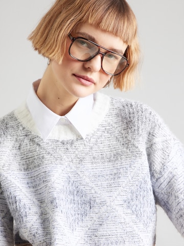 OBJECT - Pullover 'OBJKISTA' em branco