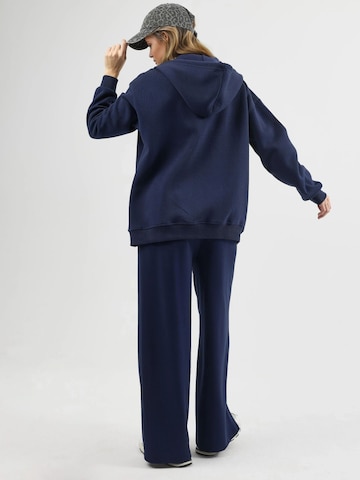 Busem - Regular Calças em azul