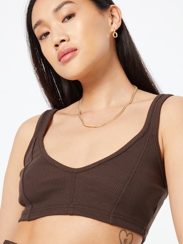 Top di Nasty Gal in marrone