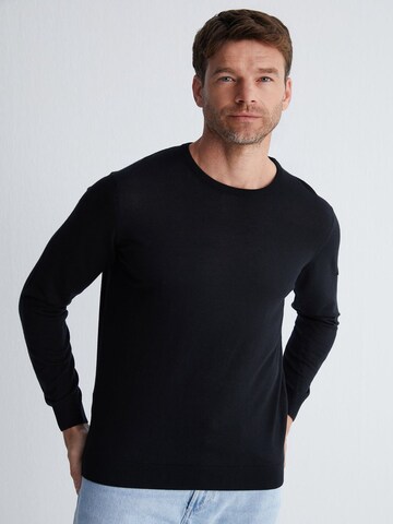 SILK & CASHMERE Knit cardigan in Black