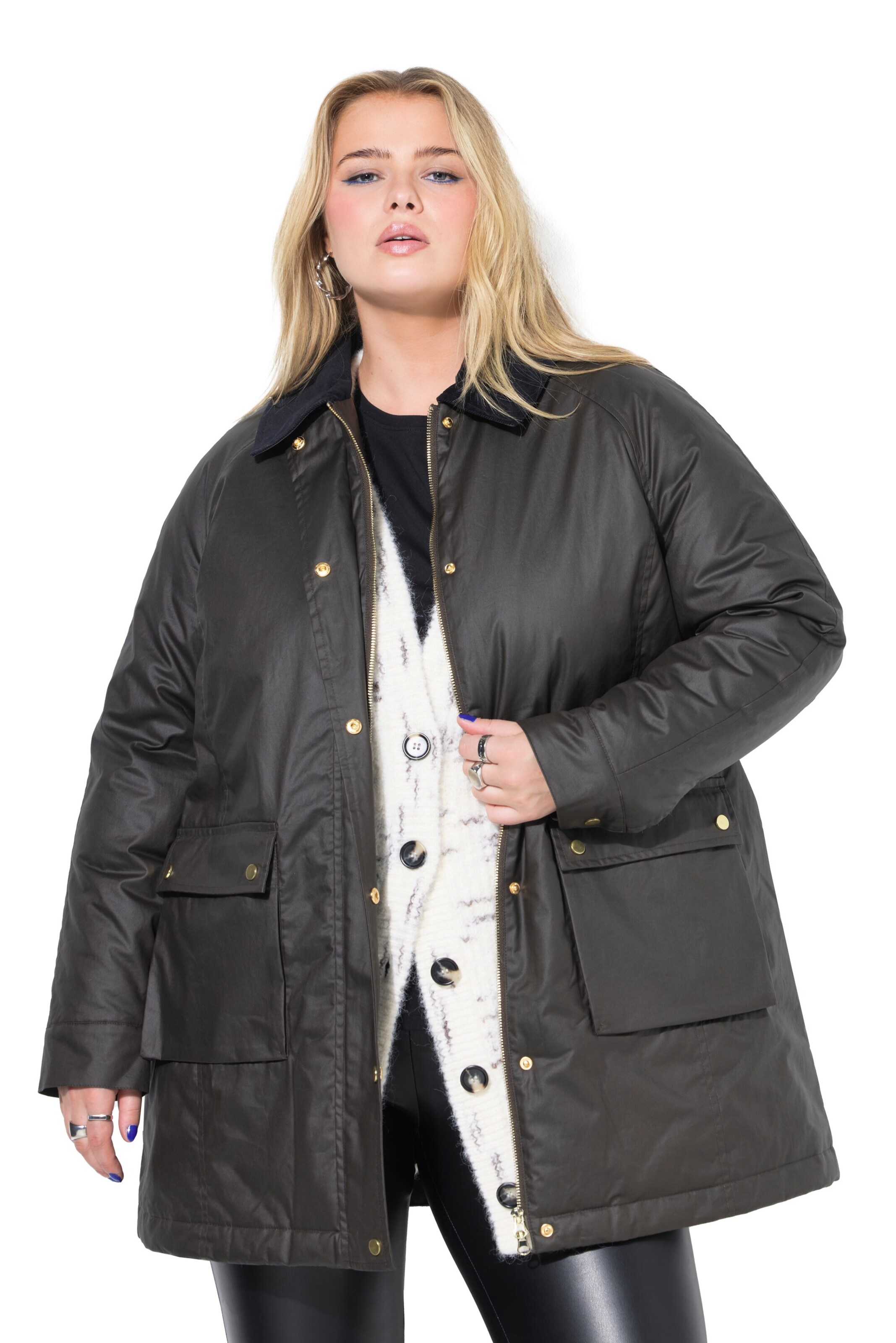 Studio Untold Jacke in Braun: Vorderseite