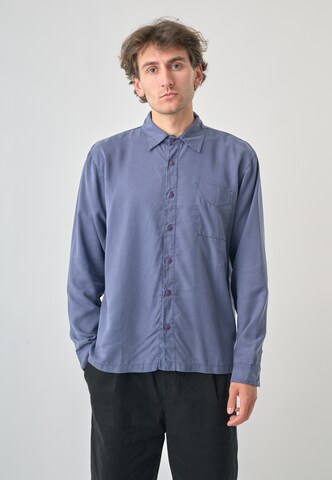 Cleptomanicx Regular fit Overhemd 'Easy' in Blauw: voorkant