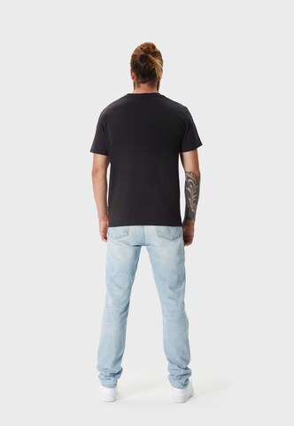 Oldskull T-Shirt 'ASIAN CRANE BEAUTY' in Schwarz