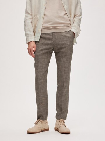 SELECTED HOMME Slim fit Trousers with creases 'SLHOasis' in Grey: front