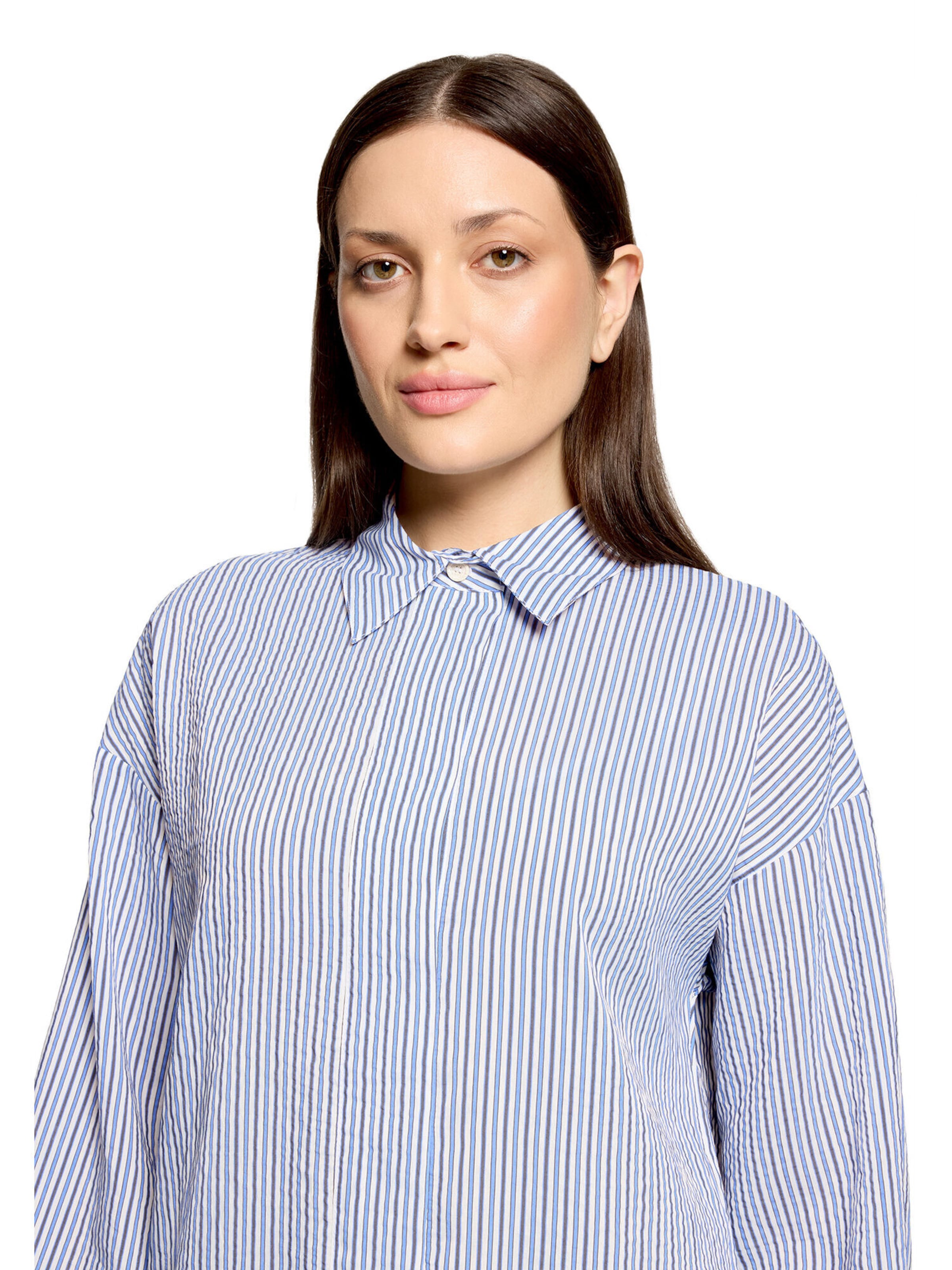 Cartoon Blouse in Blue