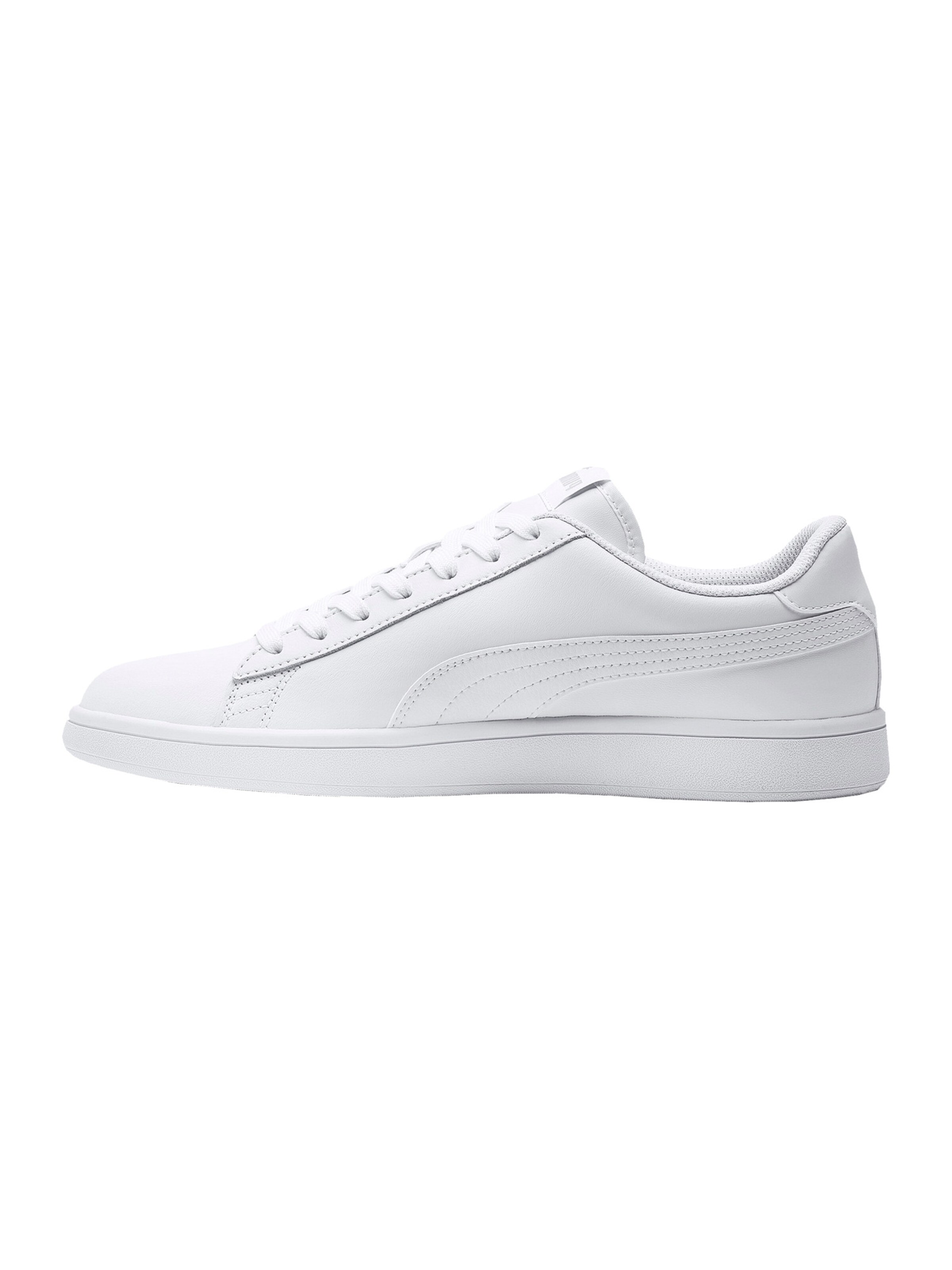 Baskets basses PUMA en blanc