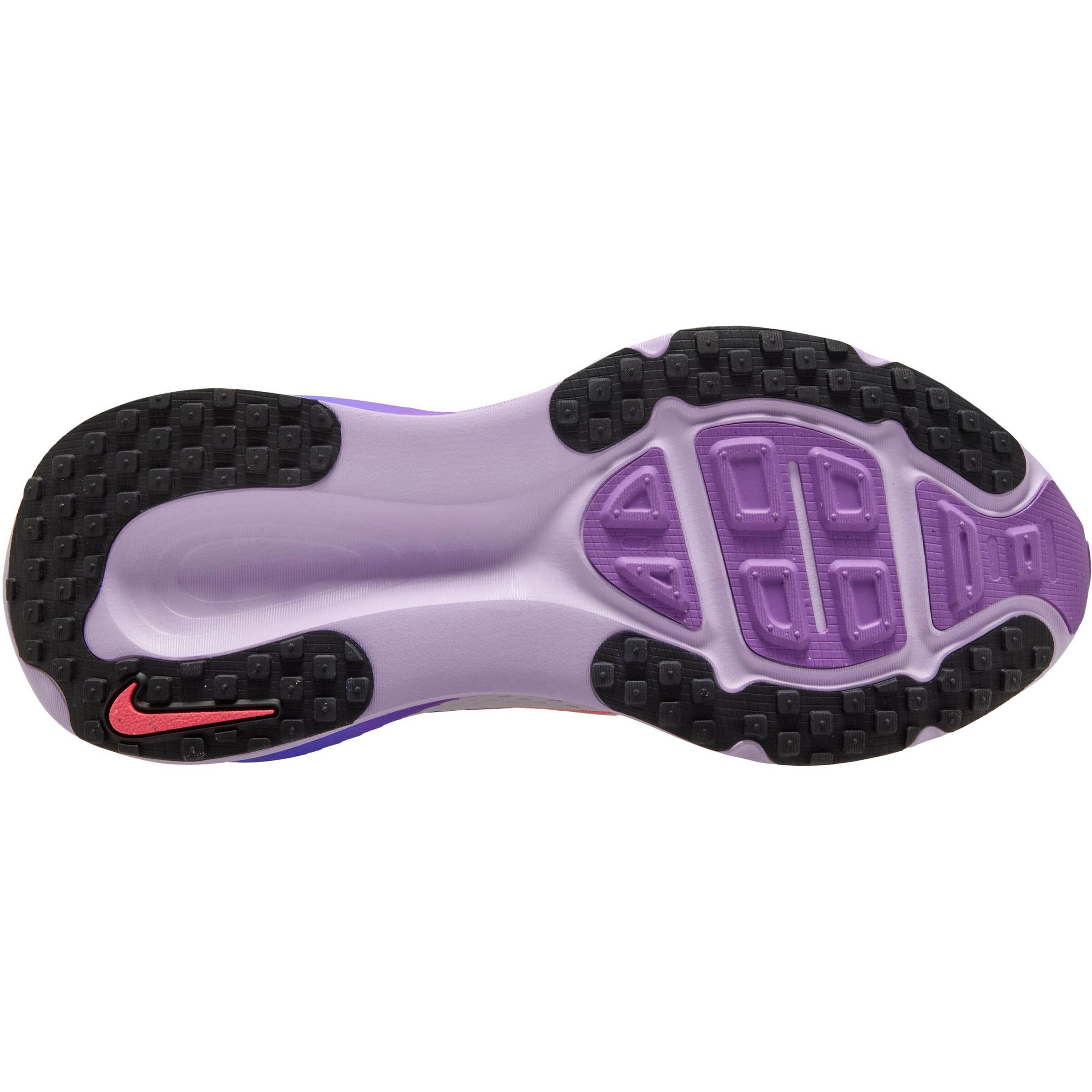 NIKE Обувь для бега 'Vomero 18' в Белый