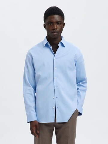 Coupe slim Chemise SELECTED HOMME en bleu : devant