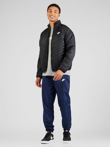 Nike Sportswear Jacke in Schwarz