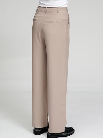 TEESHOPPEN Loosefit Hose in Beige
