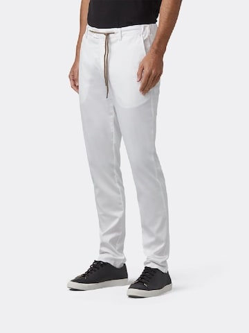 Regular Pantalon chino 'Cervus' MMXGERMANY en blanc : devant