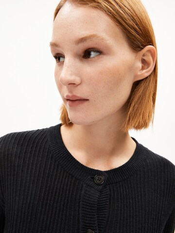 ARMEDANGELS Gebreid vest in Zwart