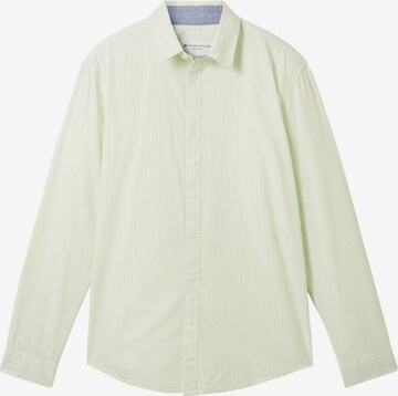 Coupe regular Chemise TOM TAILOR en vert : devant