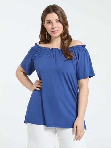 Fiorella Rubino - Camiseta en azul