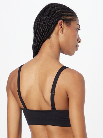 NIKE Bustier Sport bh 'Indy' in Zwart