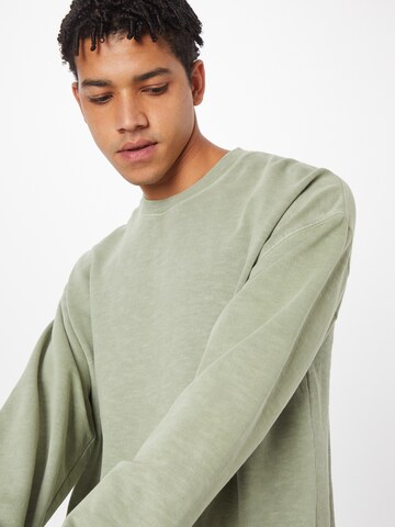 Revolution Sweatshirt in Groen