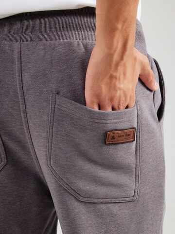 naketano Tapered Hose in Grau