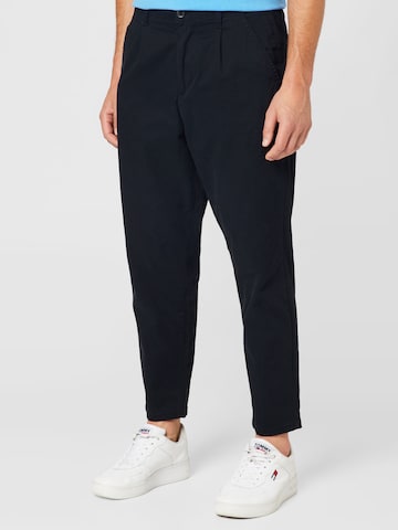 Only & Sons Regular Pleat-Front Pants 'Dew' in Black: front