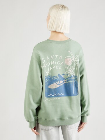 Sweat-shirt HOLLISTER en vert : devant