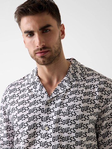 GUESS Regular Fit Hemd in Weiß