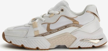 GUESS Sneakers 'Carrli' in White: front