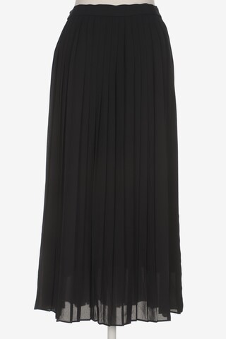 UNIQLO Skirt in S in Black