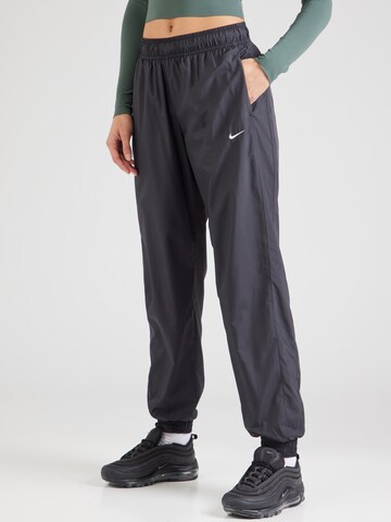 Nike Sportswear Zwężany krój Spodnie 'Classic' w kolorze czarny: przód