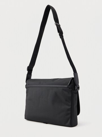 Borsa messenger 'Ray' di BOSS in nero