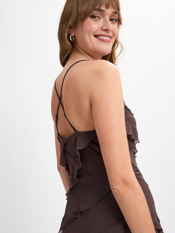Marie Lund Abendkleid in Braun