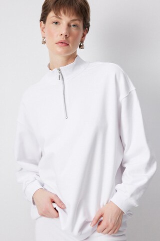 Touche Prive Traditional shirt in White