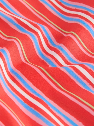 Next Pluus, värv punane