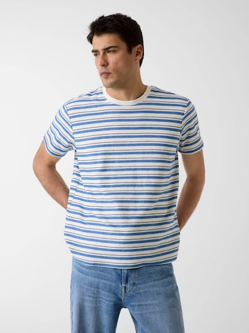 GUESS Shirt in Blue: front