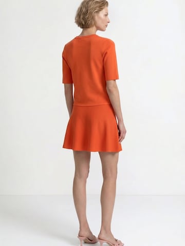 Rich & Royal Pullover in Orange