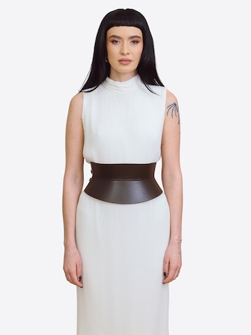 Haute Cuir Belt 'Rounded Hourglass Corset Belt' in Brown: front