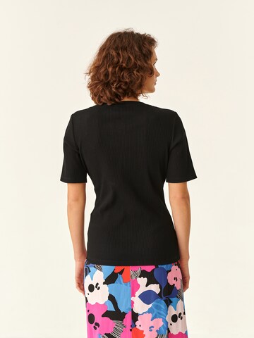 TATUUM - Blusa 'MARGO' em preto