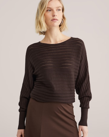 Pulover de la WE Fashion pe maro: față