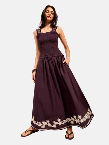 Friends Like These Šaty - Hnedá: predná strana