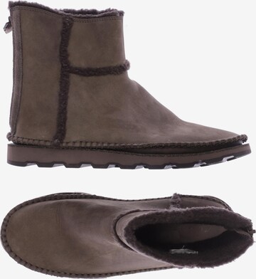 CLARKS Dress Boots in 37,5 in Brown: front