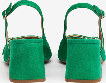 LLOYD Slingback Pumps in Green