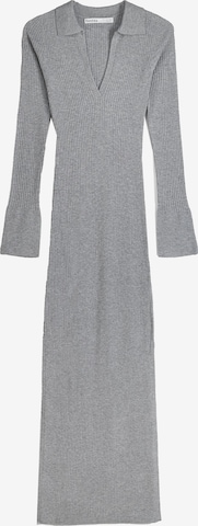 BershkaPletena haljina - siva boja: prednji dio