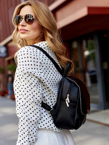 Tomshop24-7 Backpack 'PTN 6739 Peterson' in Black