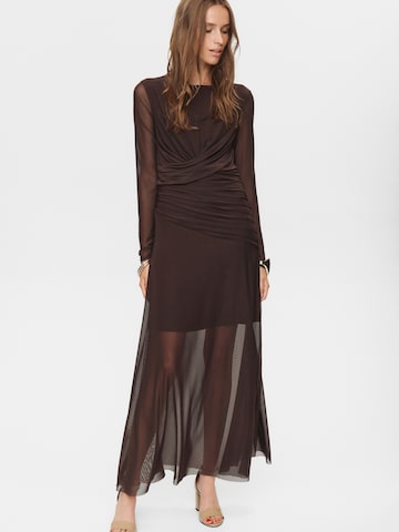Robe de soirée 'Cirri' NÜMPH en marron