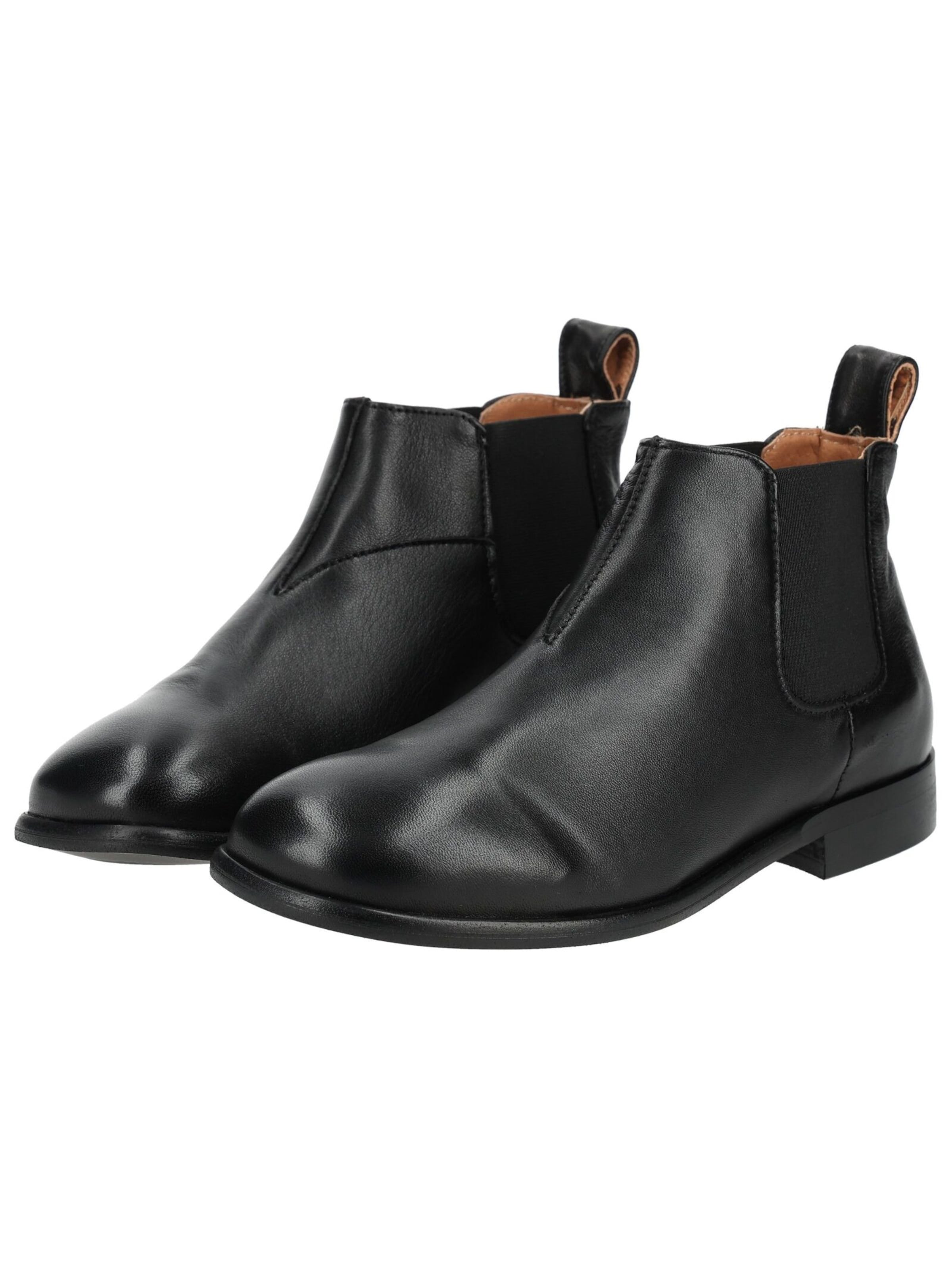 PAVEMENT Chelsea Boots in Black