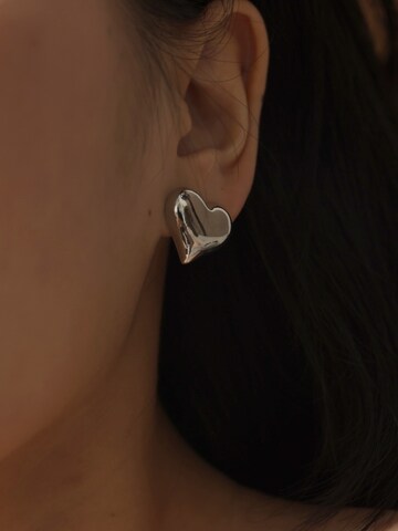 Nightini Earrings 'Heart Stud Earrings Silver' in Silver: front