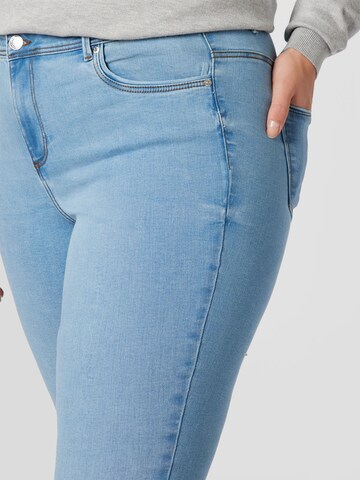 Vero Moda Curve Skinny Jeans 'Tanya' in Blau